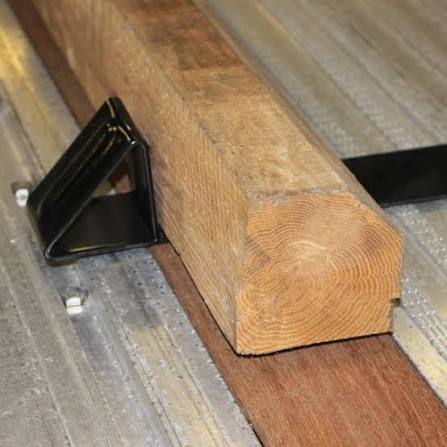 Coil Beveled Dunnage Lumber 4"x4" - 8 ft Long